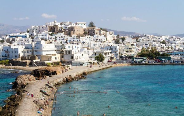 Discover the Beauty of Naxos Tourism. A scenic image to encapsulate the beauty of Naxos and its diverse offerings.